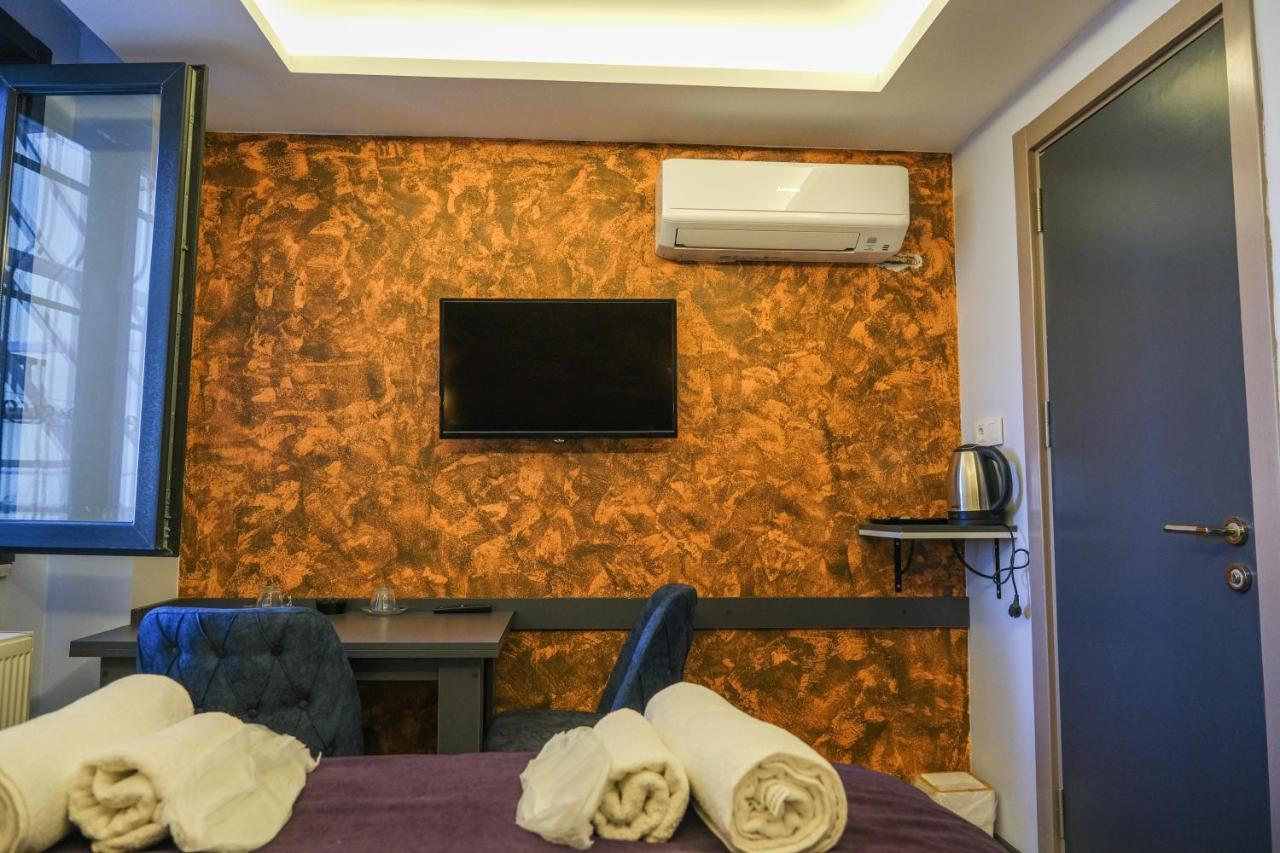 Yellow Mansion Istanbul Exterior photo
